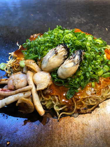 【お好み焼きみっちゃん横川店分家】「大粒牡蠣海鮮デラックス焼き」
