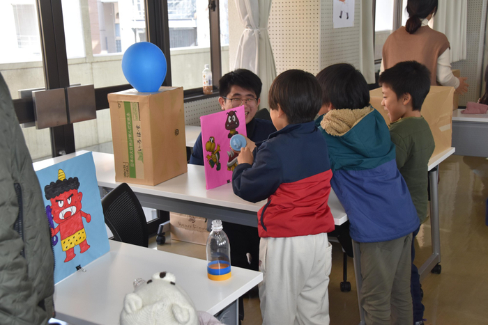 「とべ！空気砲」ブース