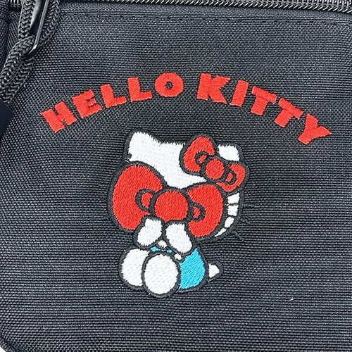 キティのショルダーバッグ