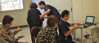 平成30年(2018年)に実施した第4回「世界糖尿病デー」での運動機能評価の様子