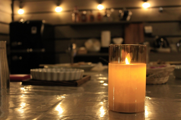 ロマンチックなムードのディナー