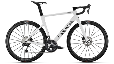 エンデュレース CF SLX 8 Di2  平均重量8.1kg  769,000円（税込）
