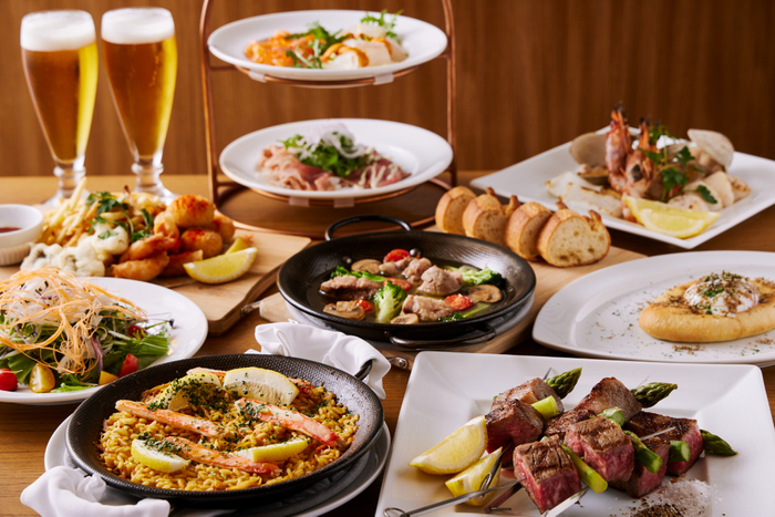 ソファで寛ぎながら楽しめるカジュアルながら味にこだわったパーティプラン