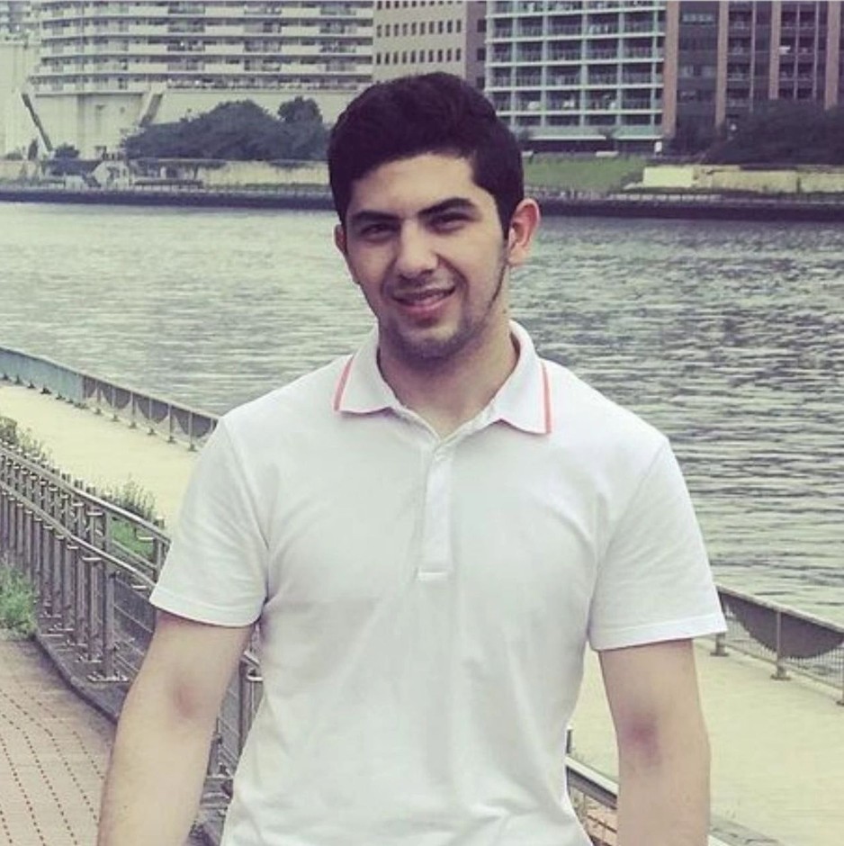 ウズベキスタン現地旅行会社 Ochilov Shakhzodjonさん