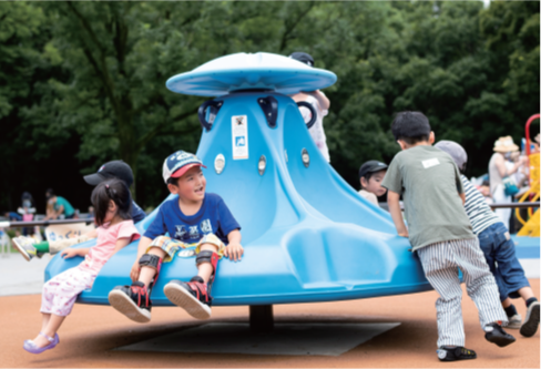 みんなのひろば 回転遊具「ぐるぐるマウンテン」