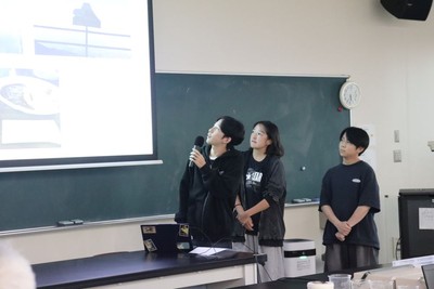 報告会では熱心な体験報告が相次ぎました