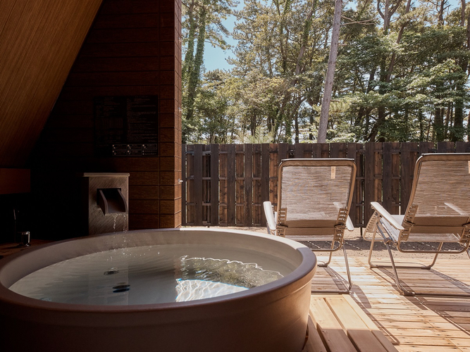 テラスには整いスペースも（一般棟　kolmio）