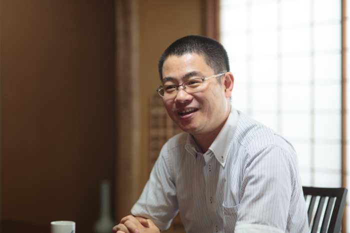 四代目社長 佐藤 航