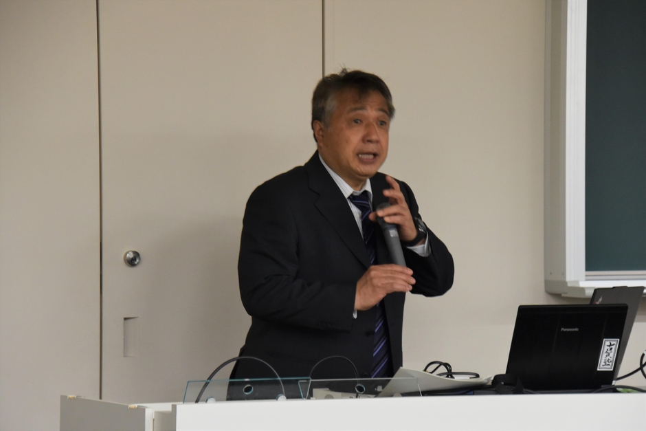 福井教授