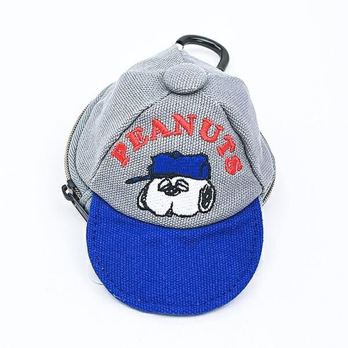 スヌーピーのキャップ型ポーチ