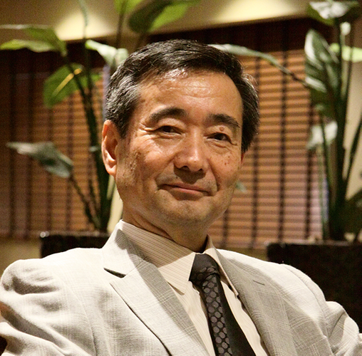 ベクスト株式会社　代表取締役社長　石井哲