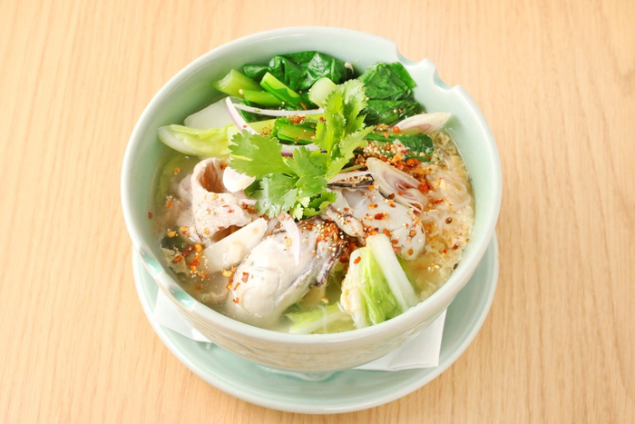 チムチュムホーイ　牡蠣入りタイイサーン地方の酸っぱい鍋