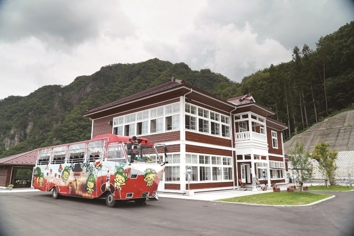 Dts creation、八ッ場ダムの水陸両用バス「にゃがてん号」を8月10日(木)より運行開始