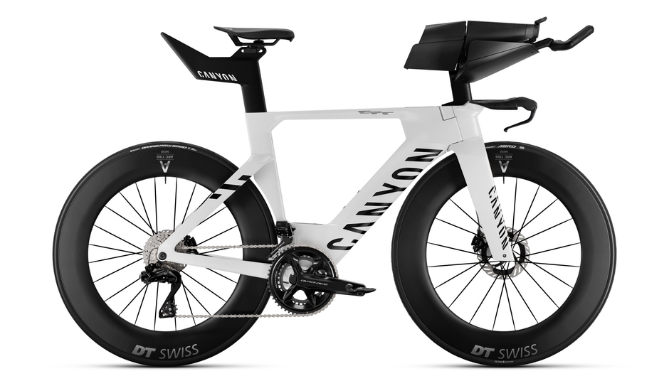 スピードマックス CFR Di2 （シマノデュラエースDI2完成車）1,830,000円（税込）  平均重量8.65kg 標準カラー：プロホワイト