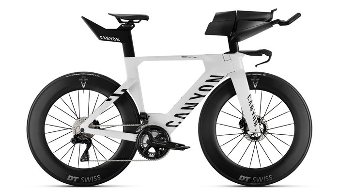 スピードマックス CFR Di2 （シマノデュラエースDI2完成車）1,830,000円（税込）  平均重量8.65kg 標準カラー：プロホワイト