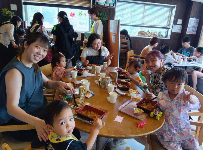 地域に根差した、誰でも参加できる「こども食堂フェスタデピッコリーナ」