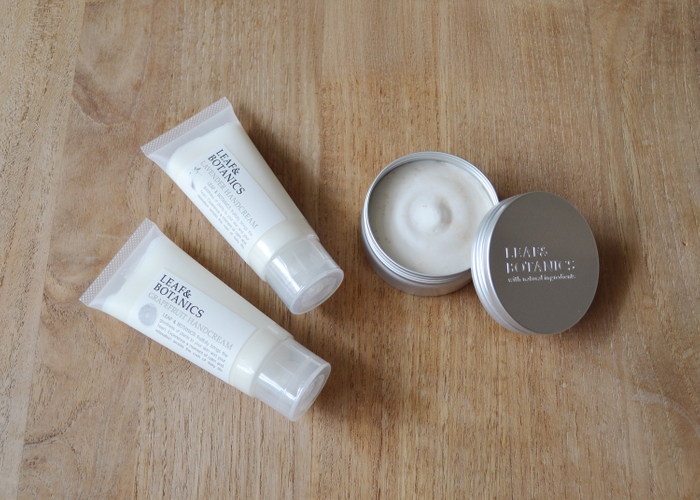 (左から)ハンドクリーム グレープフルーツ / ハンドクリーム ラベンダー / ナイトハンドクリーム