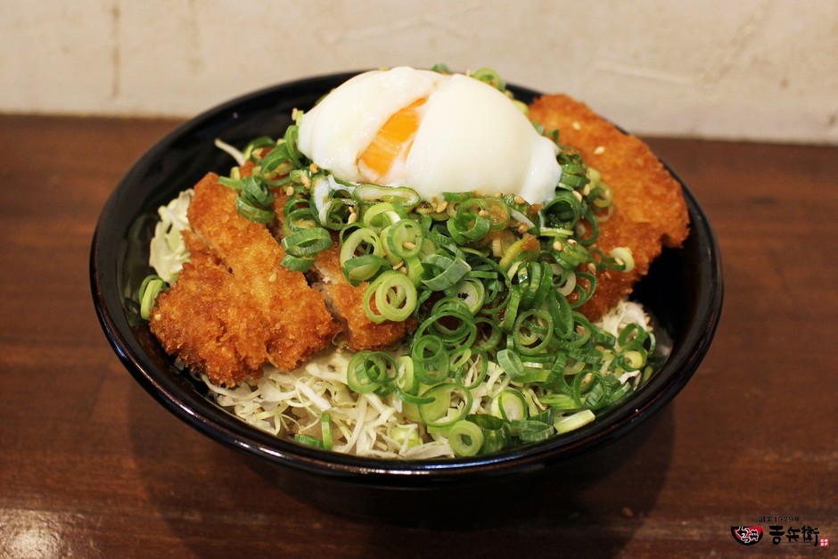葱葱中華かつ丼温玉追加