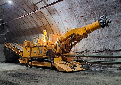 写真1：AI-ロードヘッダ MRH-S200Gi