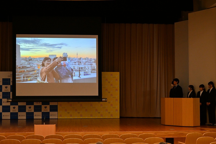 特別試写会の様子