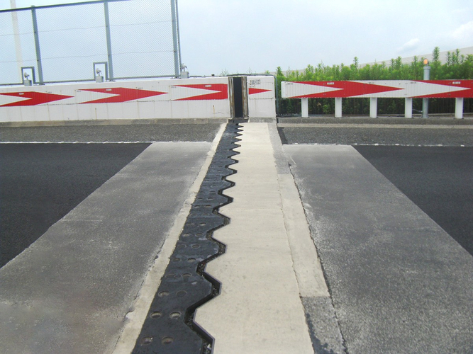 首都高速　鋼床版CSタイプ