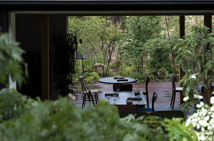 カフェ&ギャラリー カバノ　Photo by Akinobu Kawabe