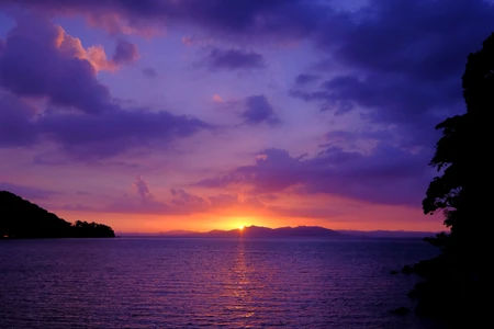 湯の児温泉 海と夕やけ、「でかくっか水俣キャンペーン」に参加　 9/19～10/15の宿泊予約で最大10,000円の宿泊補助　 さらに1泊につき1,000円分のお買い物チケットもプレゼント　 8/28より予約受付開始