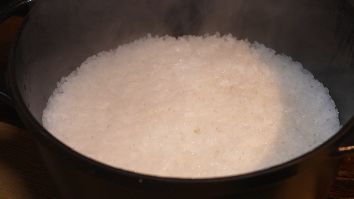 炊き立ての「遠野一号」