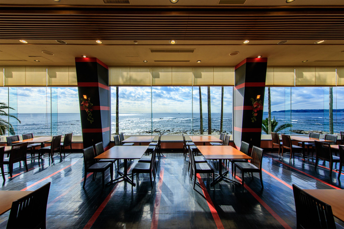 太平洋を望むレストランで楽しむ房総の海の幸