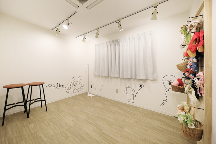 愛犬用の衣装も完備の＜フォトスタジオ＞