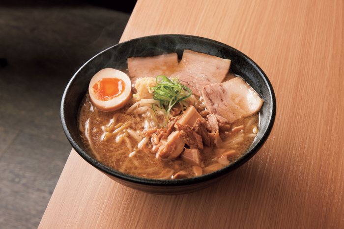 かちか「かちかスペシャルトッピング 味噌味のらぁ麺」