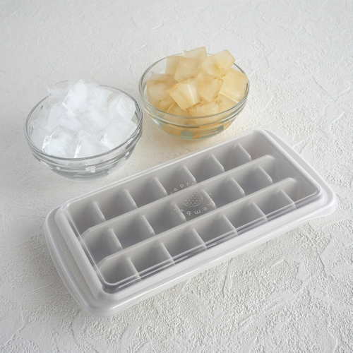 ほどよいサイズの氷21個取り