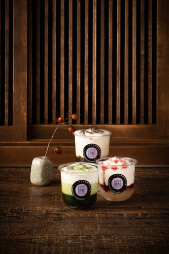 ミシュランシェフとタイアップした自信作のわらび餅入りドリンク