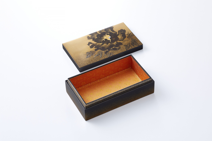 ＜輪島塗＞ 牡丹宝石箱 550,000円(現品限り)