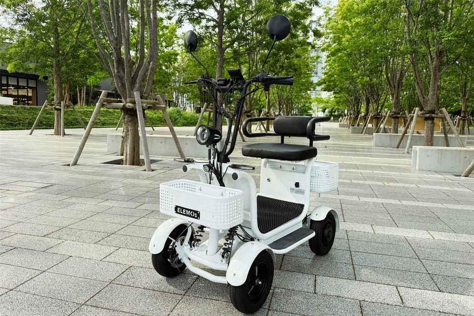 街乗りに馴染むデザインと機能性のエレポーター