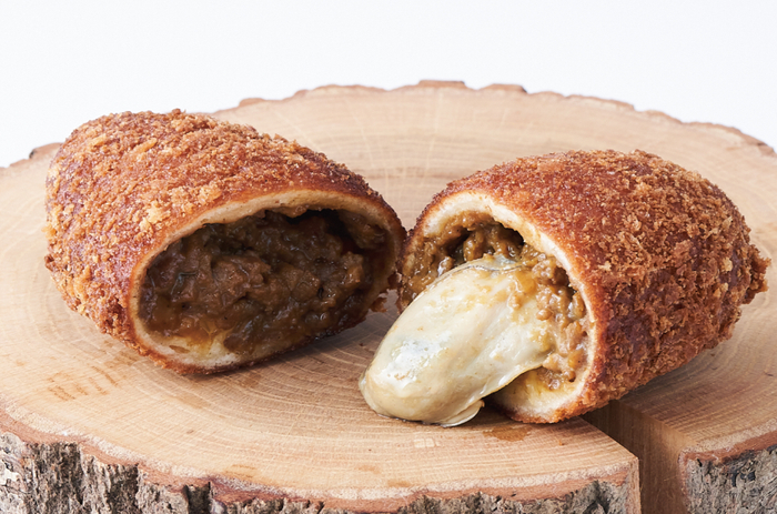 牡蠣カレーパン1