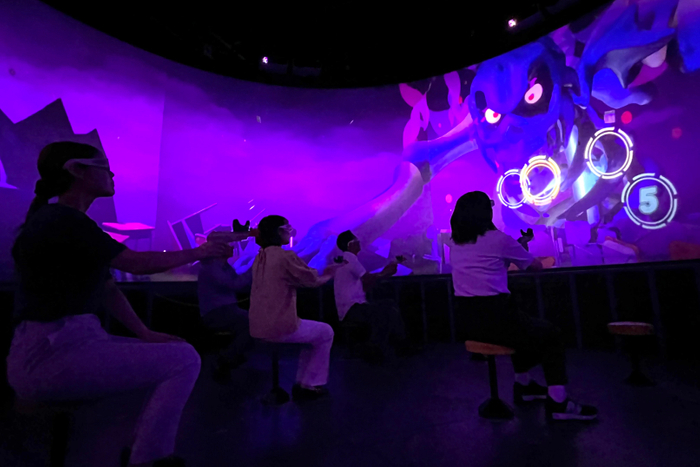 全員で協力してラスボス「ガシャドクロ」をやっつけよう！