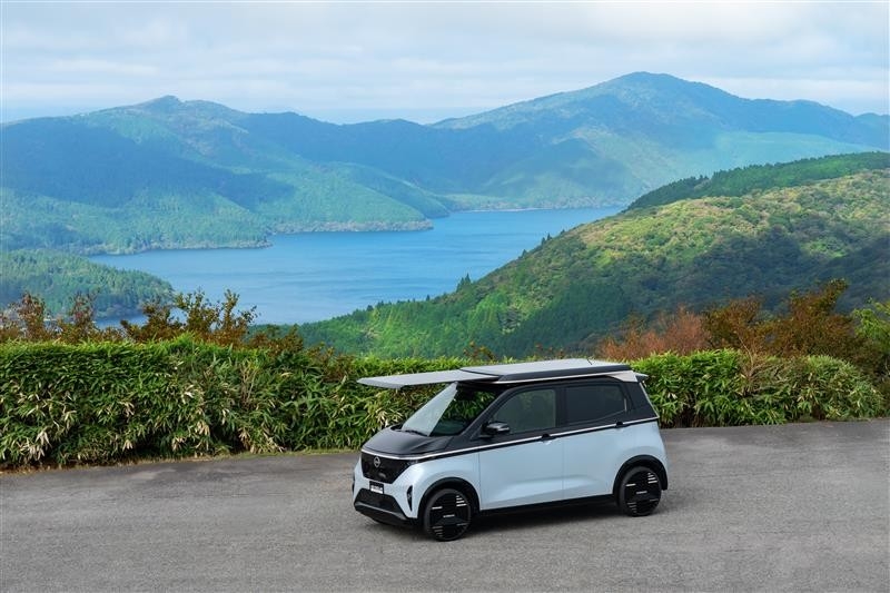 NISSAN/日産サクラ「Ao-Solar Extender(あおぞらエクステンダー)」