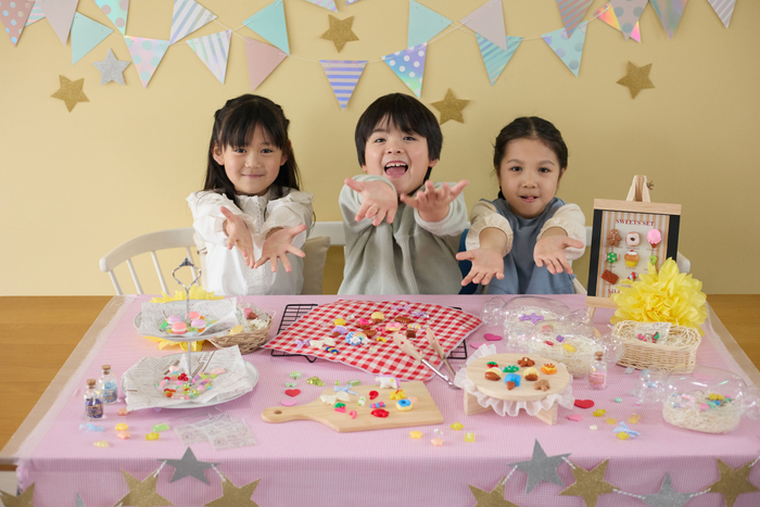 「シリコンねんど」にクラフトキットシリーズ
