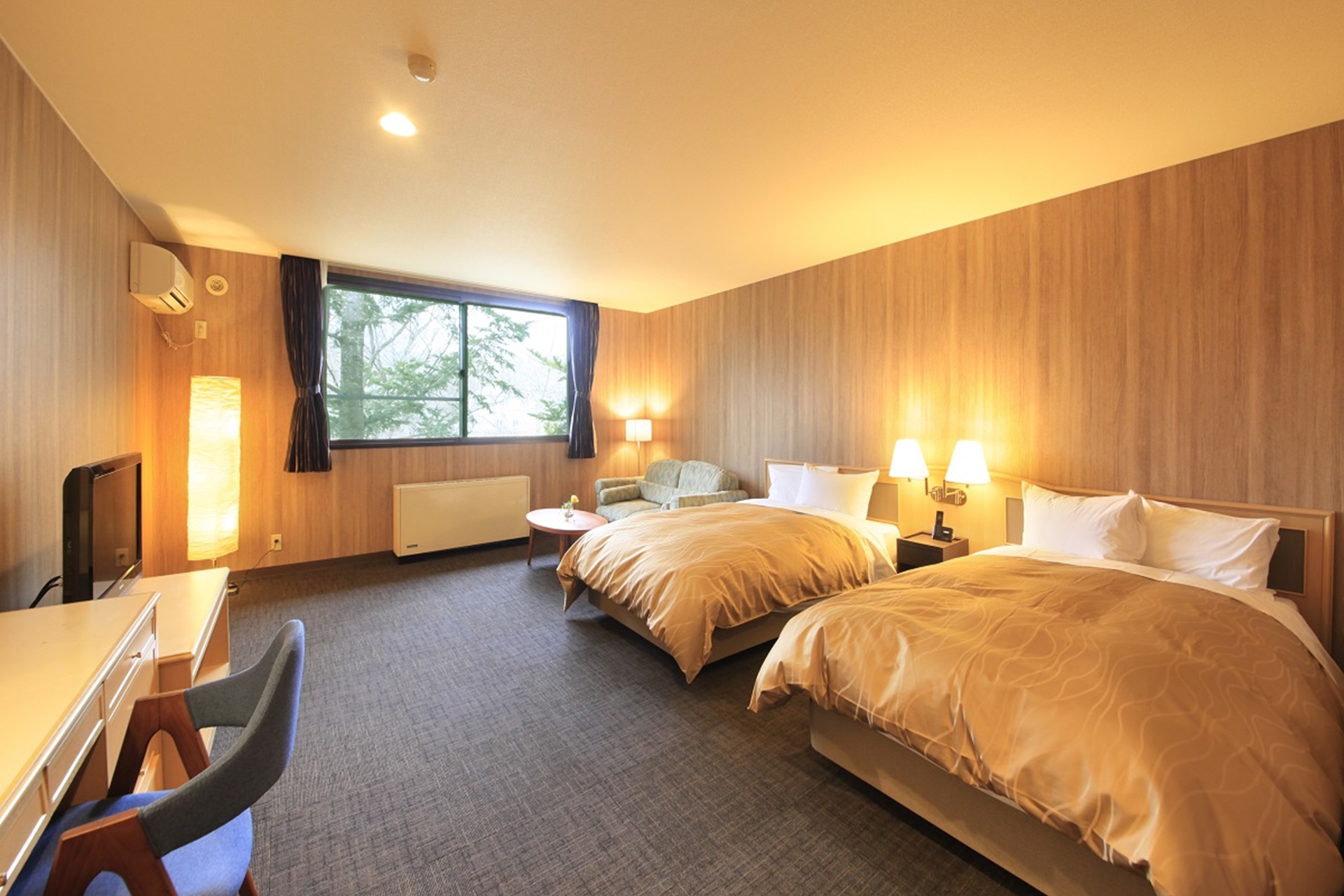 ニーズに応える多彩な＜客室＞