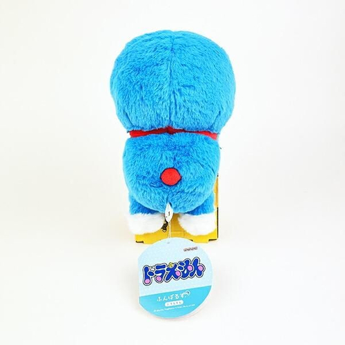 ドラえもんのぬいぐるみ
