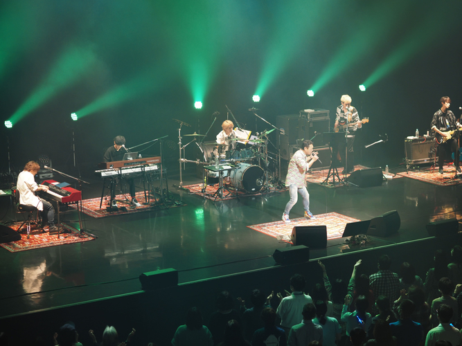 Photo by ITSUKA (AMP UP) 