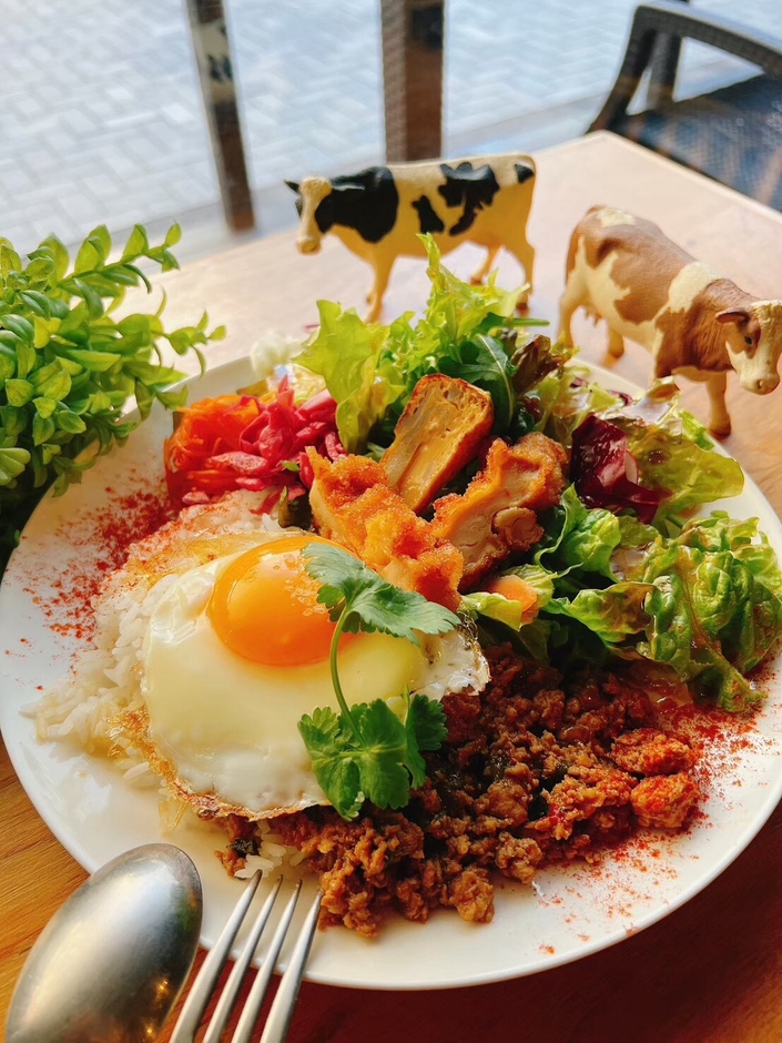 TRUNK CAFE
