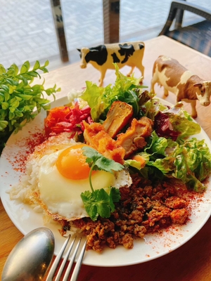 TRUNK CAFE