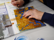 昨年のワークショップの様子 （「着色」の工程）