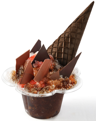 ▲ゴジラ級のインパクト！ 「ゴジラノカキゴオリ」