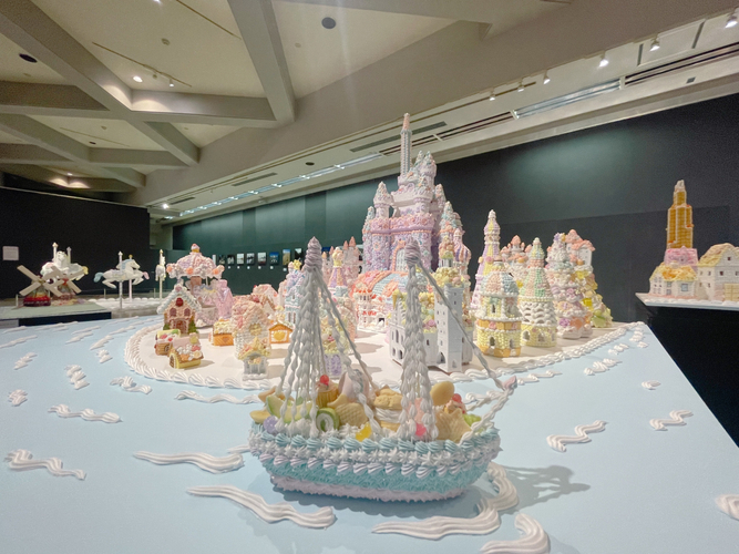 お菓子のジオラマ