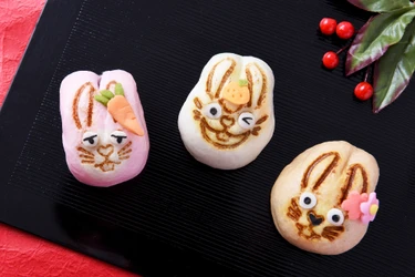 和菓子処 稲豊園から2023年の干支(卯)がキュートな お饅頭になった『いつもそバニー』を12/8より予約受付開始！