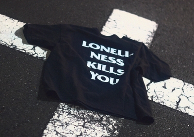 三木がプロジェクト発足当初に制作したTシャツ。通称「キルズT」。