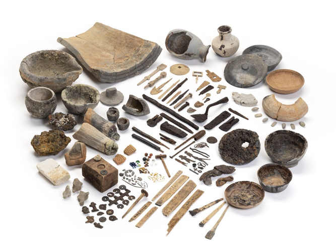 【画像2】飛鳥池遺跡のおもな出土品